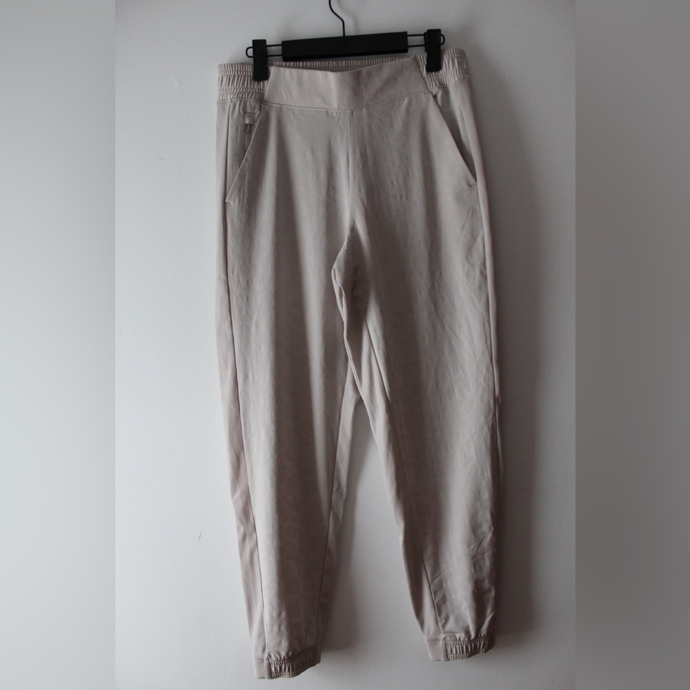 Athleta Women’s Light Khaki Athletic Pants